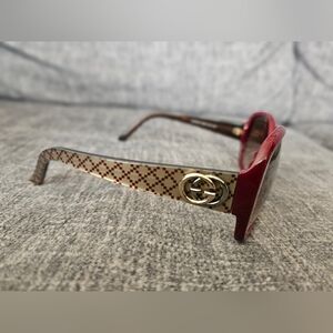 Gucci GG3178 Interlocking G sunglasses. Vintage 90s. Authentic.